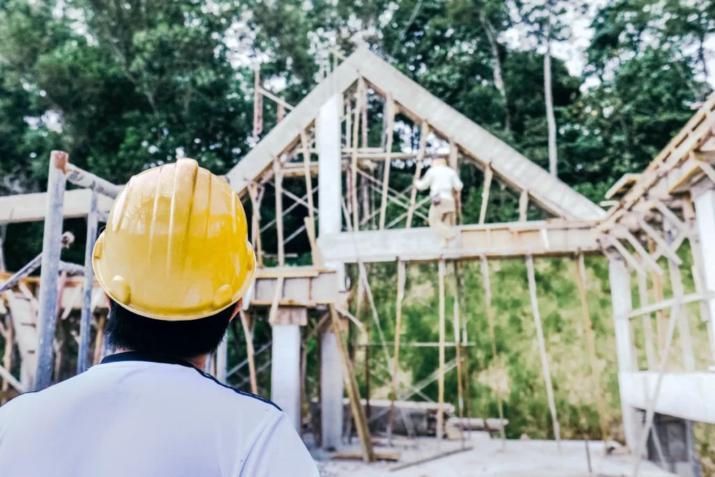 Coordination de chantier pour une construction maîtrisée et planifiée.